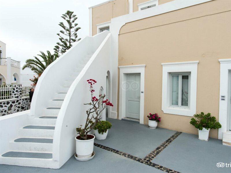 Nonis Apartments Фира Екстериор снимка
