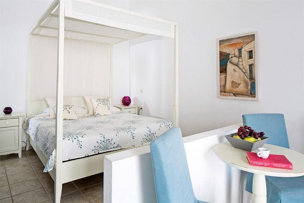 Nonis Apartments Фира Екстериор снимка