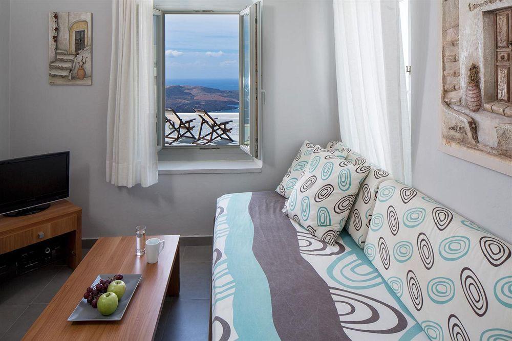 Nonis Apartments Фира Екстериор снимка